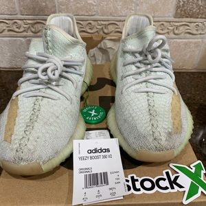 YEEZY Hyperspace 350